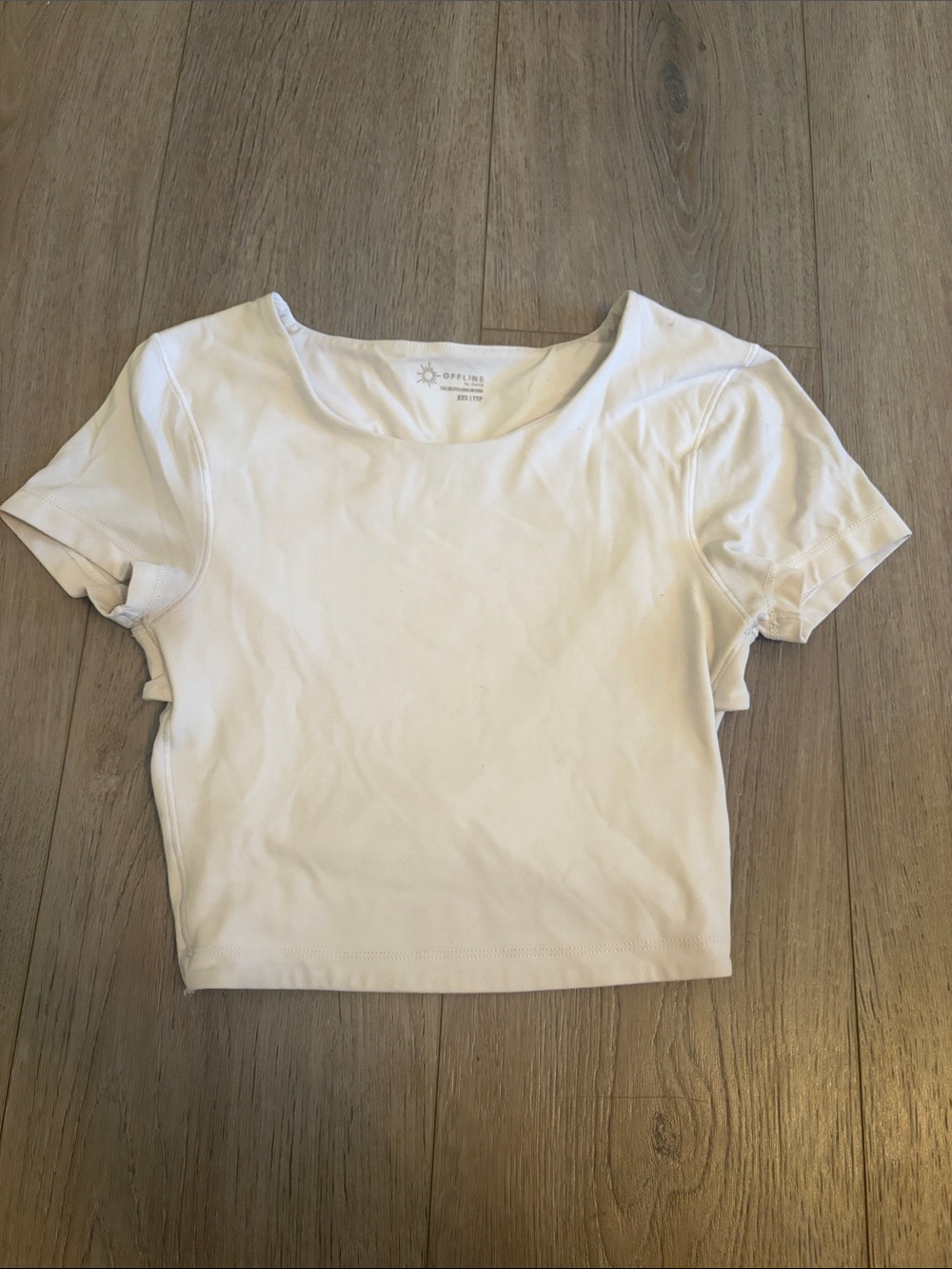 Offline by Aerie - Athletic Cropped White Baby Tee with Cross Open Back XXS